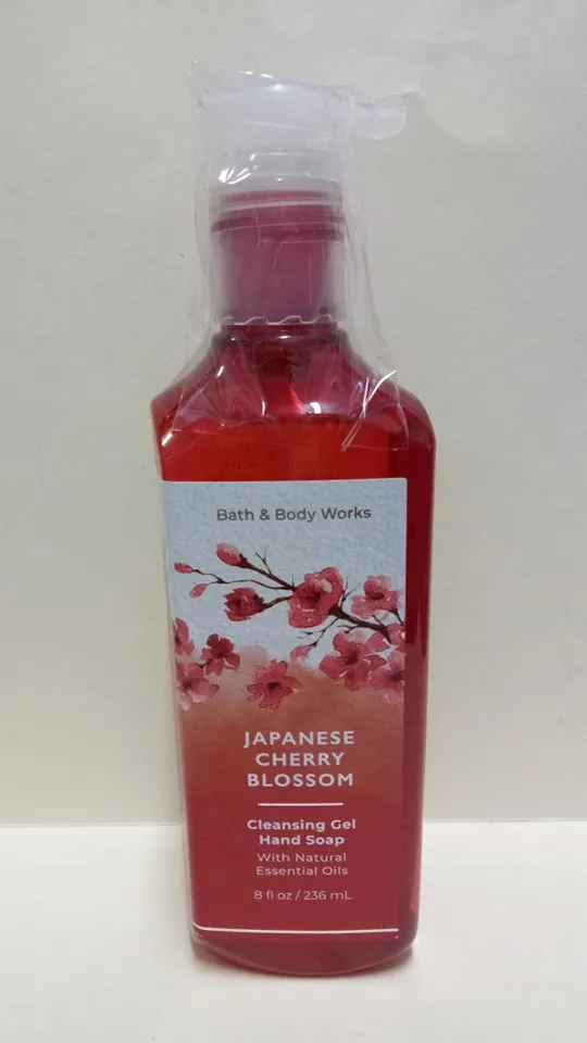 BATH AND BODY WORKS JAPANESE CHERRY BLOSSOM Cleansing Gel Hand Soap