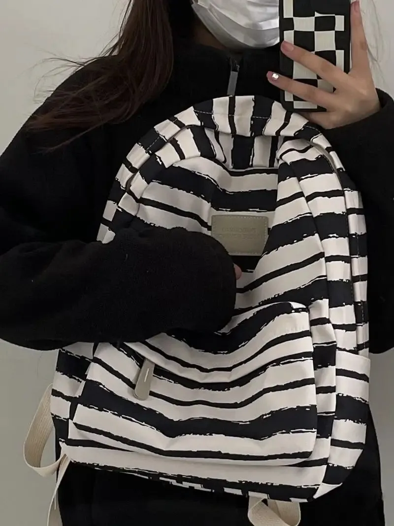 UAKISS  -  Schoolbag Female Junior High School Girl College Student Backpack  New Striped High School Student Backpacks